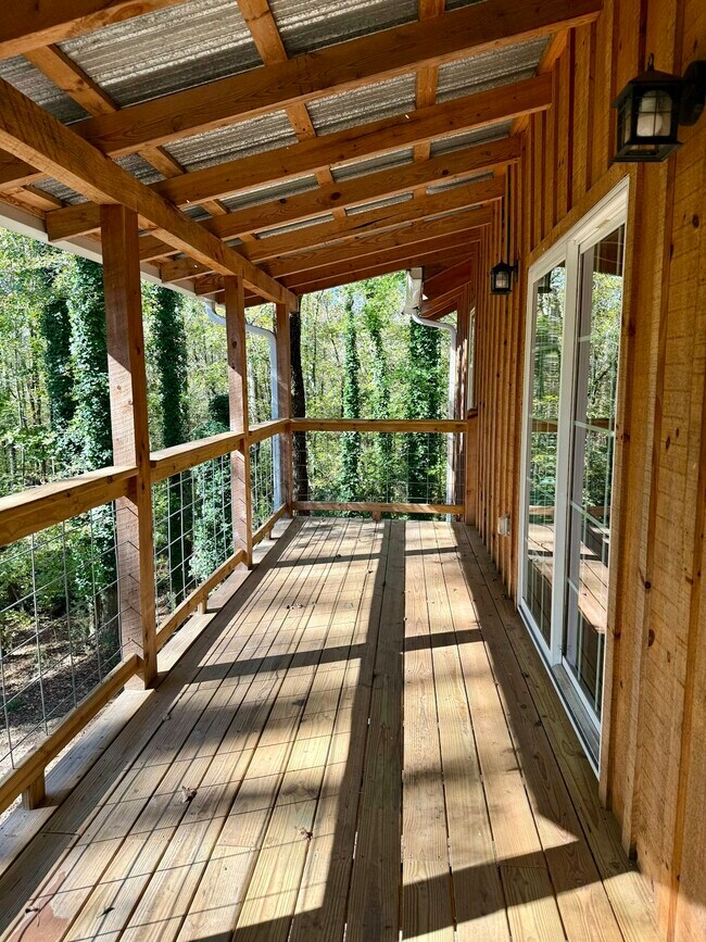 Building Photo - 3116 Alenes Dr