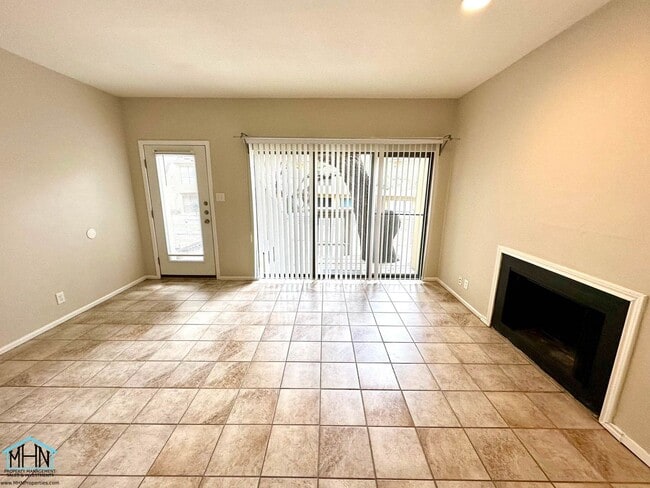 Building Photo - Cozy Secluded Condo, conveniently located near Medical Center, and Wurzbach Rd!