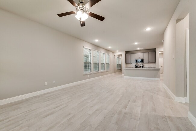 Primary Photo - 1078 Norias Dr