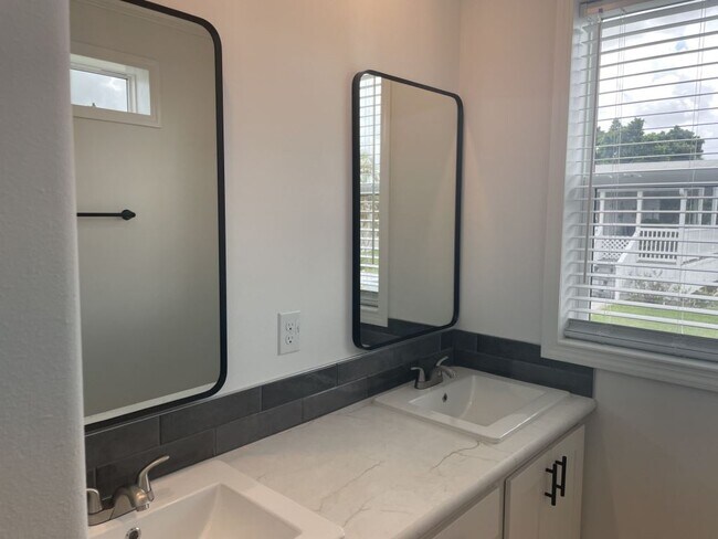 Building Photo - 4213 68th St N