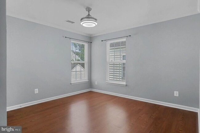Building Photo - 2548 Port Potomac Ave