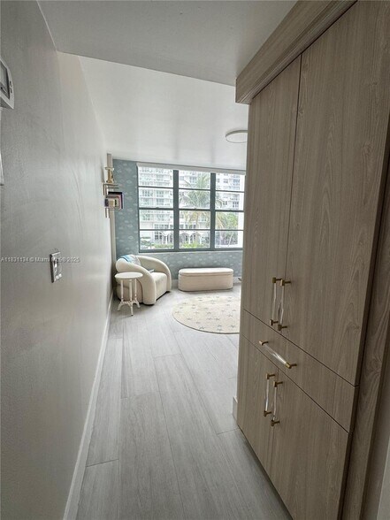 Building Photo - 5700 Collins Ave