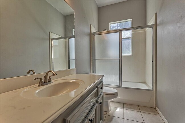 Building Photo - 10506 Crestwater Cir