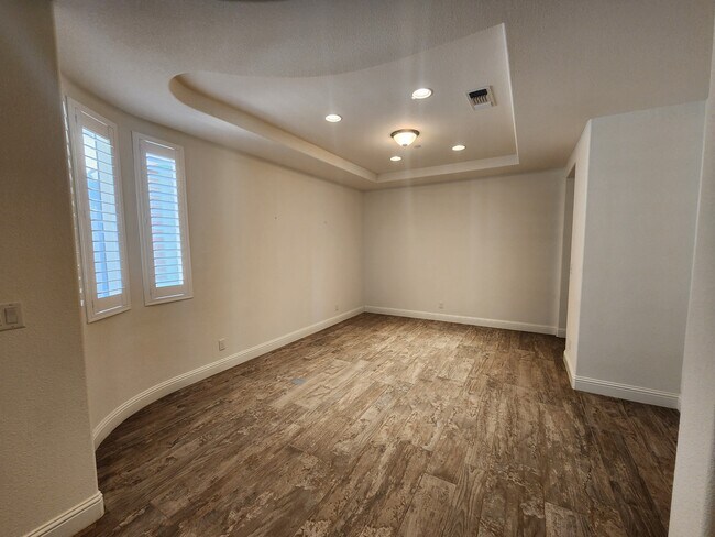 Building Photo - 1160 Brighton Way
