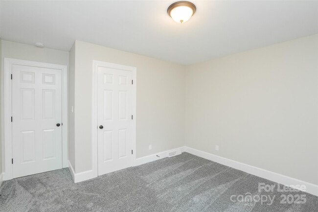 Building Photo - 5110 Chaplin Ln