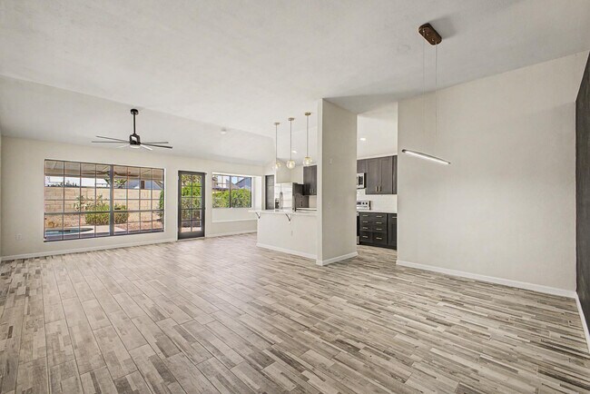 Building Photo - 4812 E Gary St