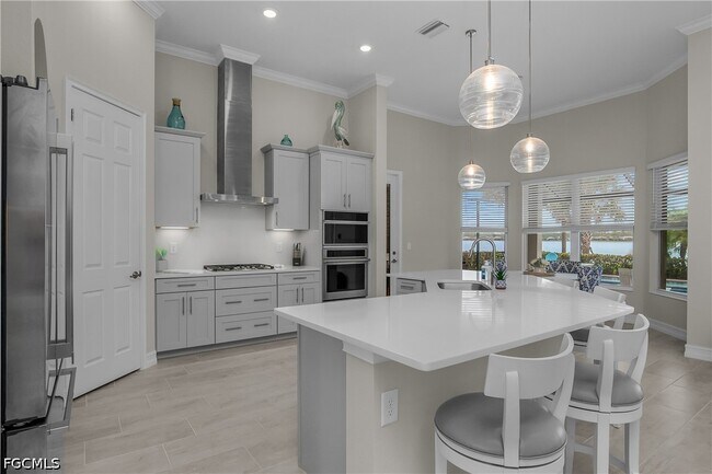 Building Photo - 14870 Blue Bay Cir