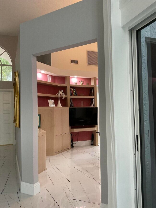 Building Photo - 7111 Dubonnet Dr