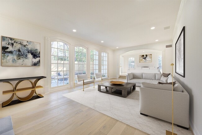 Building Photo - 50 Saddlebrook Ln