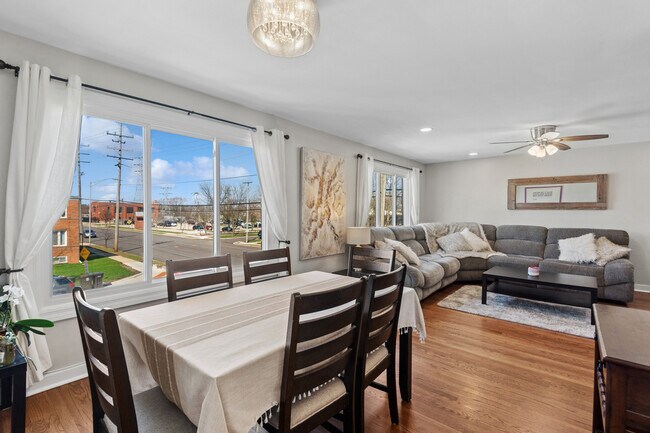 Building Photo - 5021 Church St