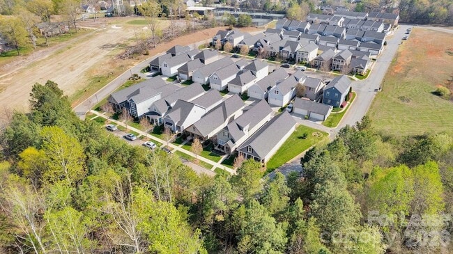 Building Photo - 7526 Fairway Villa Circle