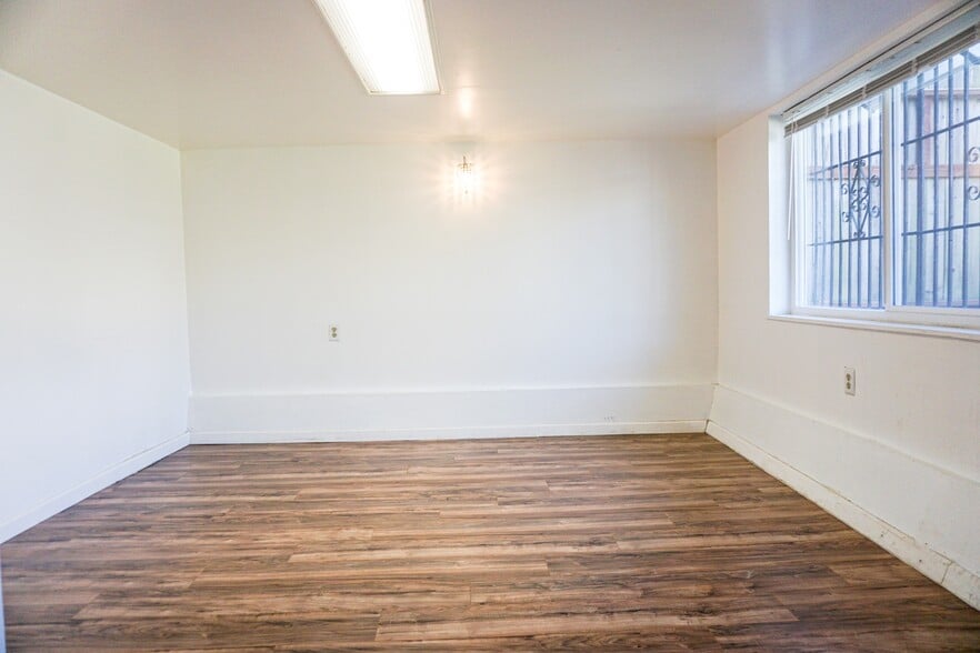 Bedroom can easily fit king size bed and 2 night stands - 38 San Gabriel Ave