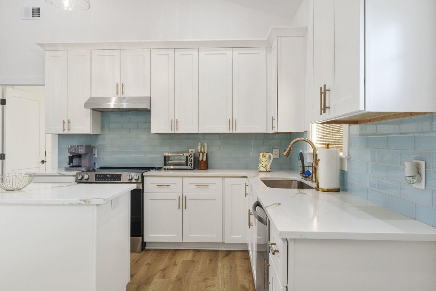 Building Photo - 93 Snyder Dr