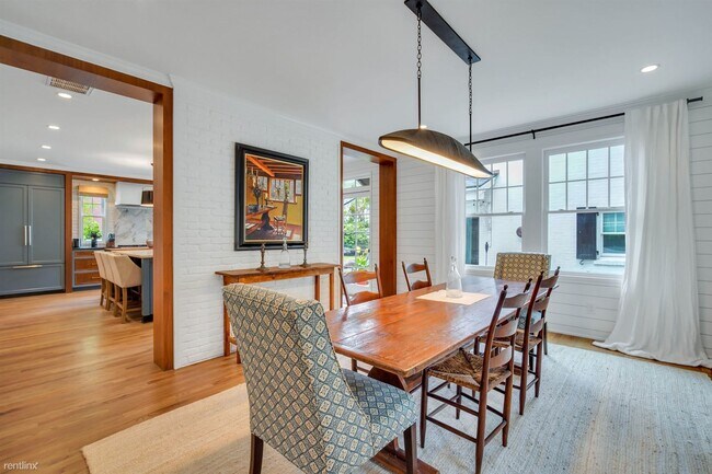 Building Photo - 4 br, 3.5 bath House - 44 E 45th St