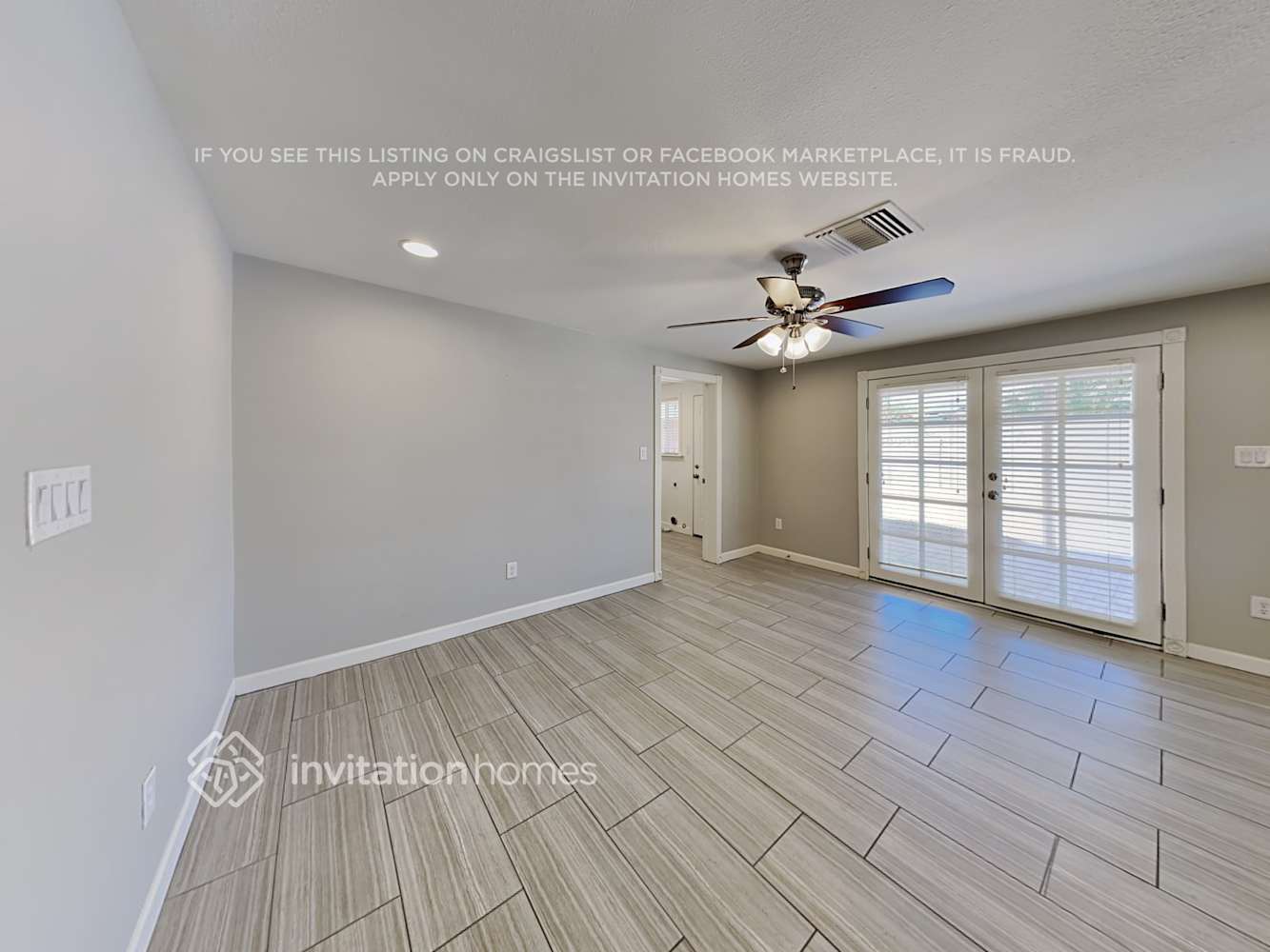 Building Photo - 422 E Papago Dr