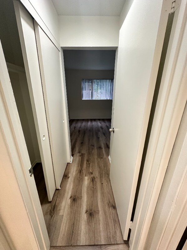 Building Photo - 7040 Haskell Ave