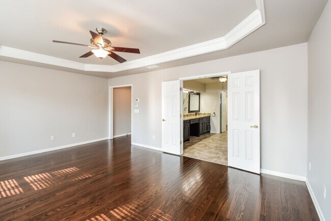 Building Photo - 5BR / 5BA Executive Home in Devonshire Court | 3,600 Sq Ft | Walk to Park and Pool