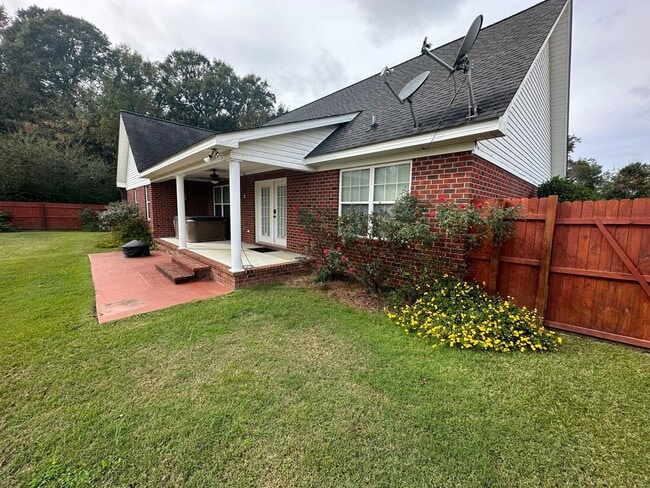 Building Photo - 1521 Mansfield Rd