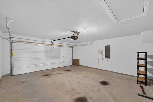 Building Photo - 2819 Diamondback Dr