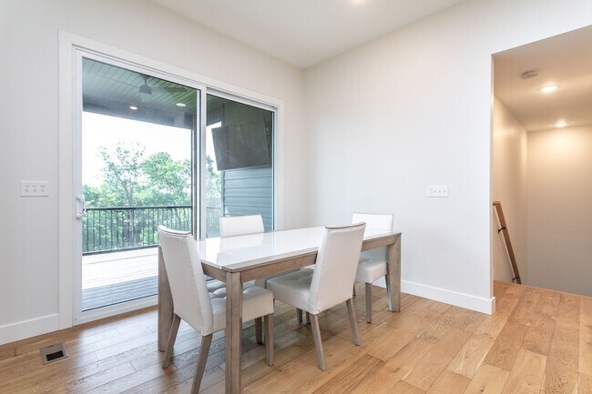 Building Photo - Luxury Breckenridge Park Home
