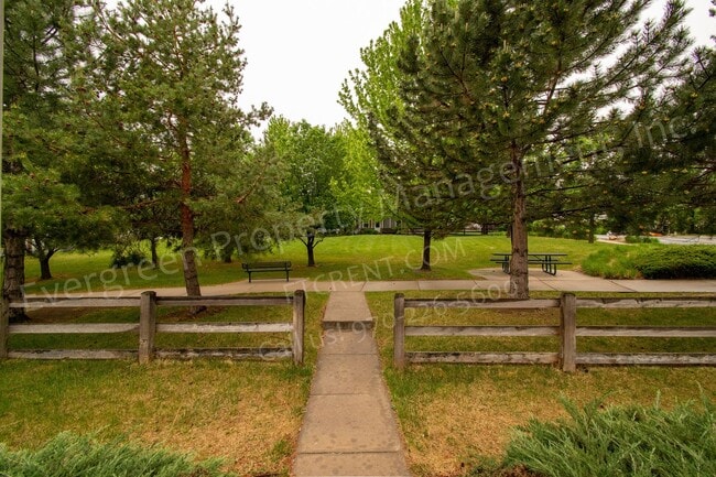 Building Photo - 6714 Autumn Ridge Dr