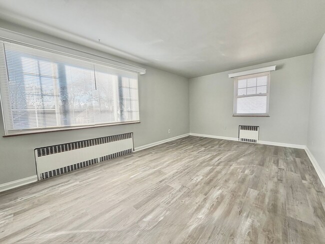 Building Photo - 3978 Kenkel Ave