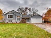 Building Photo - Must See Single Family Home!  Fenced in Ya...