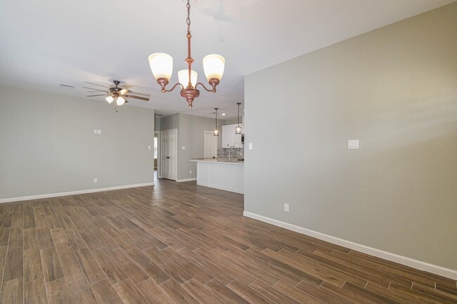 Building Photo - 3701 Chanterway St