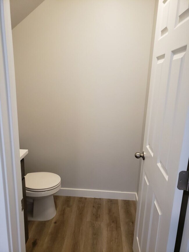 Building Photo - Beautiful 4 bed 2.5 Bath in Springville!!