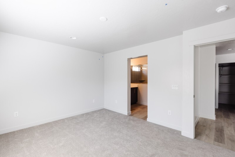 Building Photo - 5989 Europa Ln
