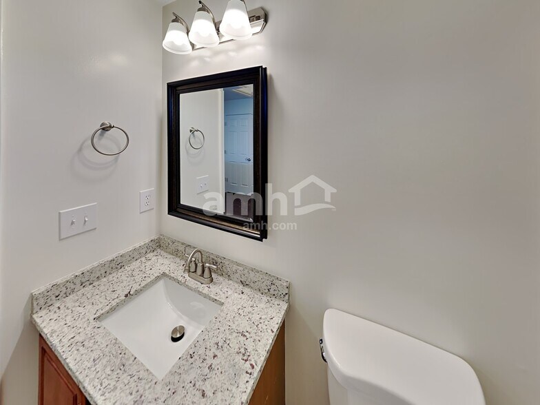 Building Photo - 2992 Brisbane Dr