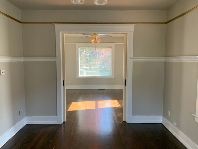 Building Photo - Classy Duplex in Desirable Tacoma area - Close to 6th ****COMING SOON***