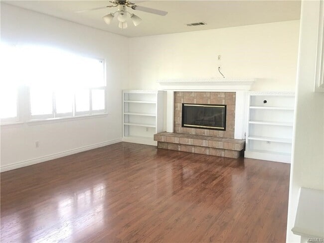 Building Photo - 5677 Carmello Ct