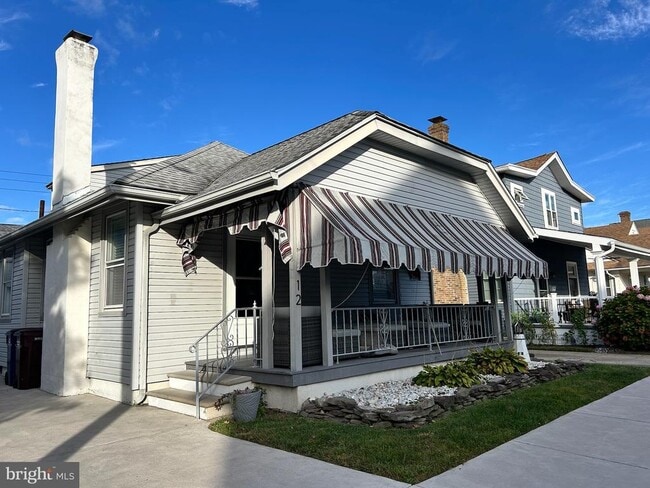 Building Photo - 12 N Swarthmore Ave