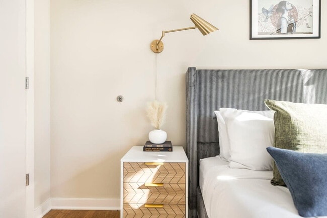 Building Photo - 401 Cherry St