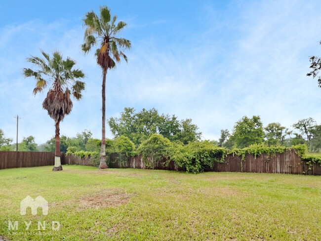 Building Photo - 1339 Primrose Ct
