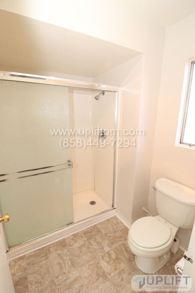 Building Photo - 3 Bed, 2 Bath Home w/ Central HVAC, 2 Car ...