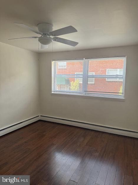 Building Photo - 901 E Pleasant Ave