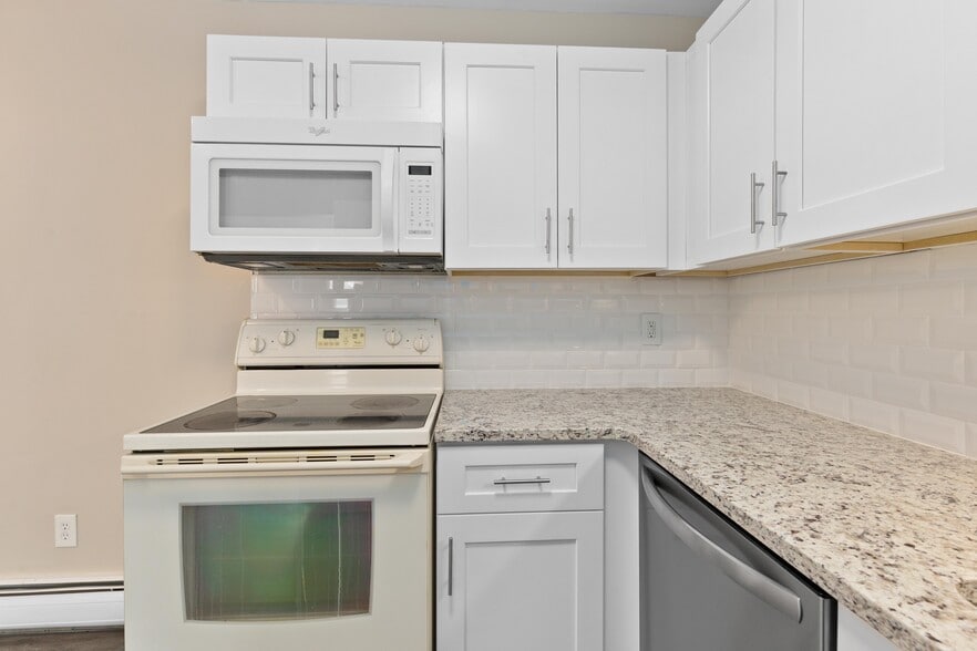 Building Photo - 1545 Cherboneau Pl