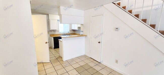 Building Photo - 9479 Olde Towne Row