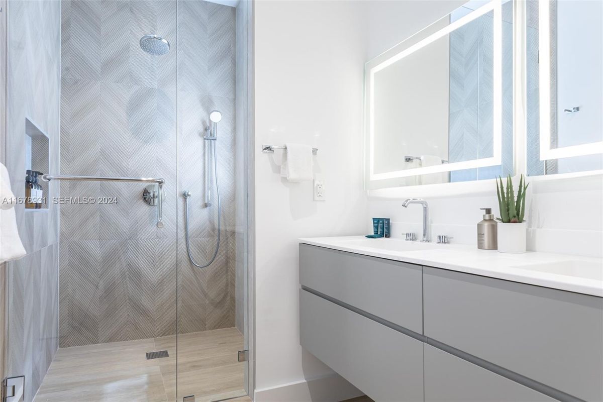 Building Photo - 3110 Elizabeth St