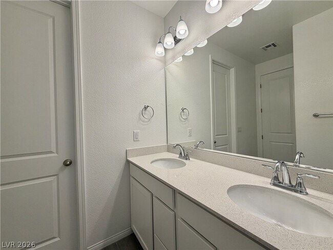 Building Photo - 75 Corzine Cliffs Ct