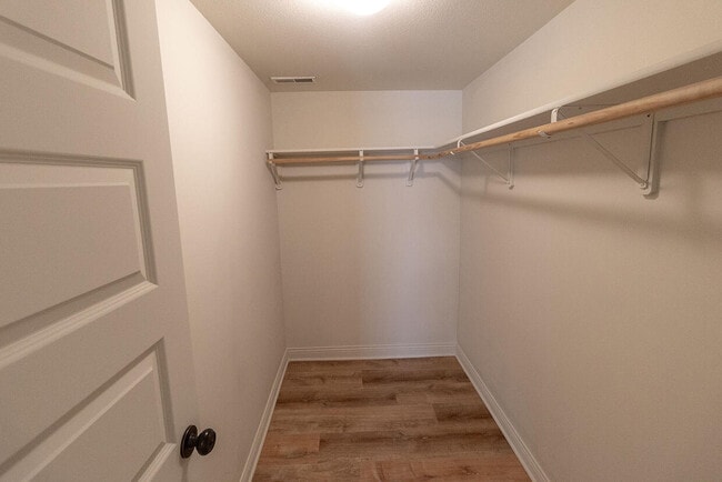 Building Photo - 4610 Dehaven Dr