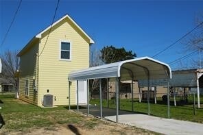 Building Photo - 919 N Avenue C