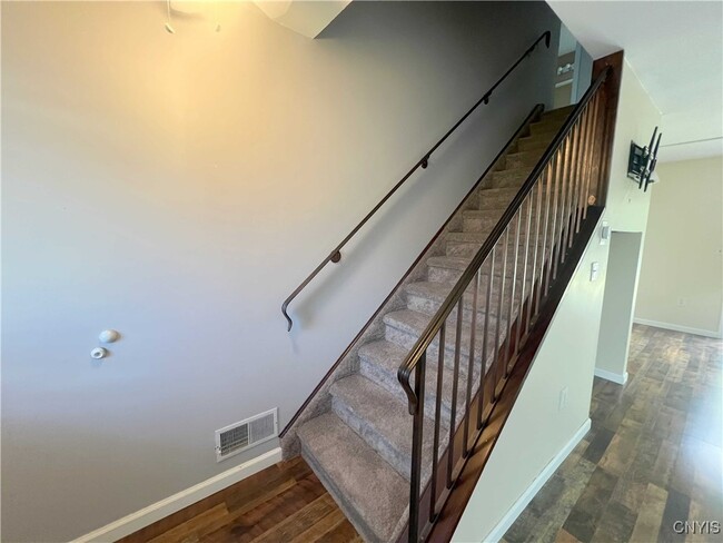 Building Photo - 245 Wildwood Ridge