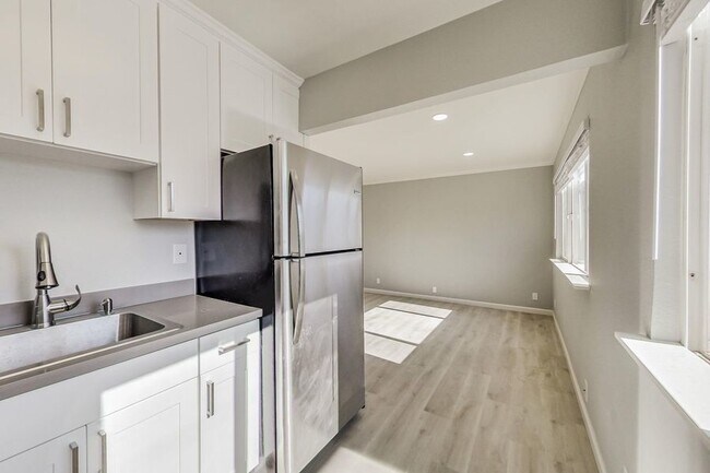 Building Photo - 2240 Angela Ct