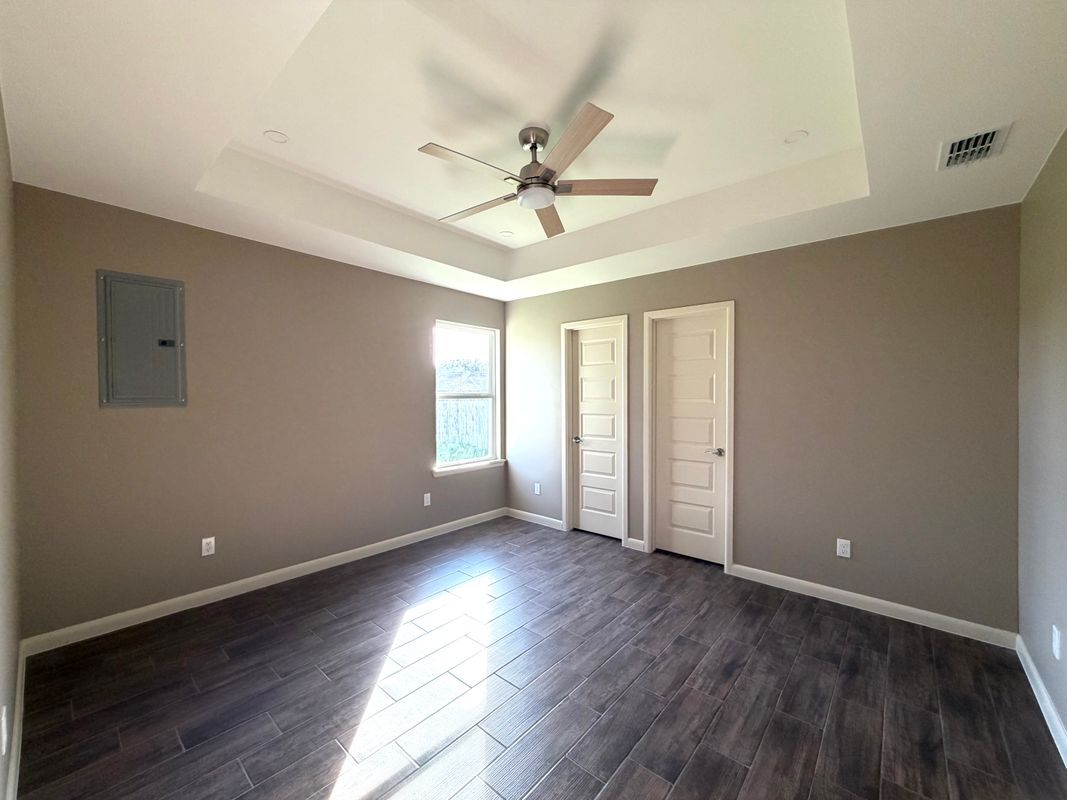 Building Photo - 3411 Elmira Ave