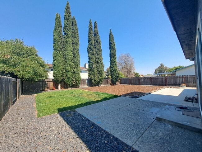 Building Photo - Beautifully Remodeled Home for Rent – Prim...