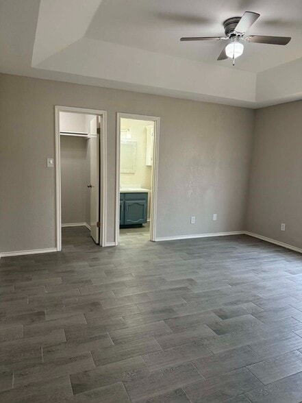 Building Photo - 124 Maerose Ave