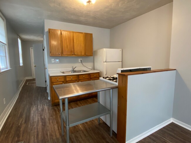 Building Photo - 1204 Park Wild Ave